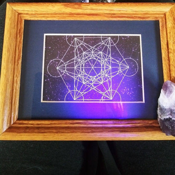 Framed crystal grid with raw dream amethyst chunk - Picture 1 of 2
